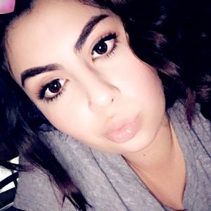 Meet your Posher, Yuliana